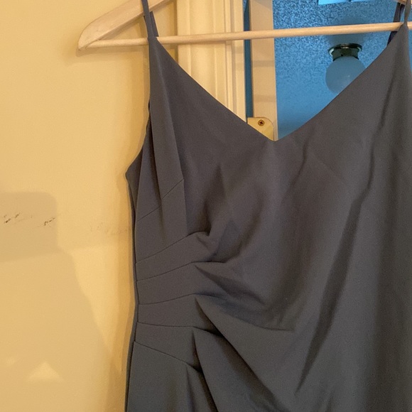 Formal dress - Picture 5 of 8